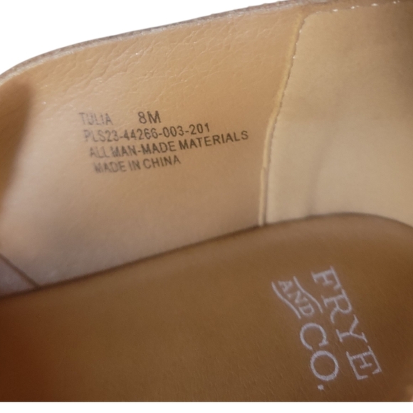 Frye And Co. Women's Tan Tulia Faux Leather Criss Cross Sandals Sz 8M - Picture 6 of 8